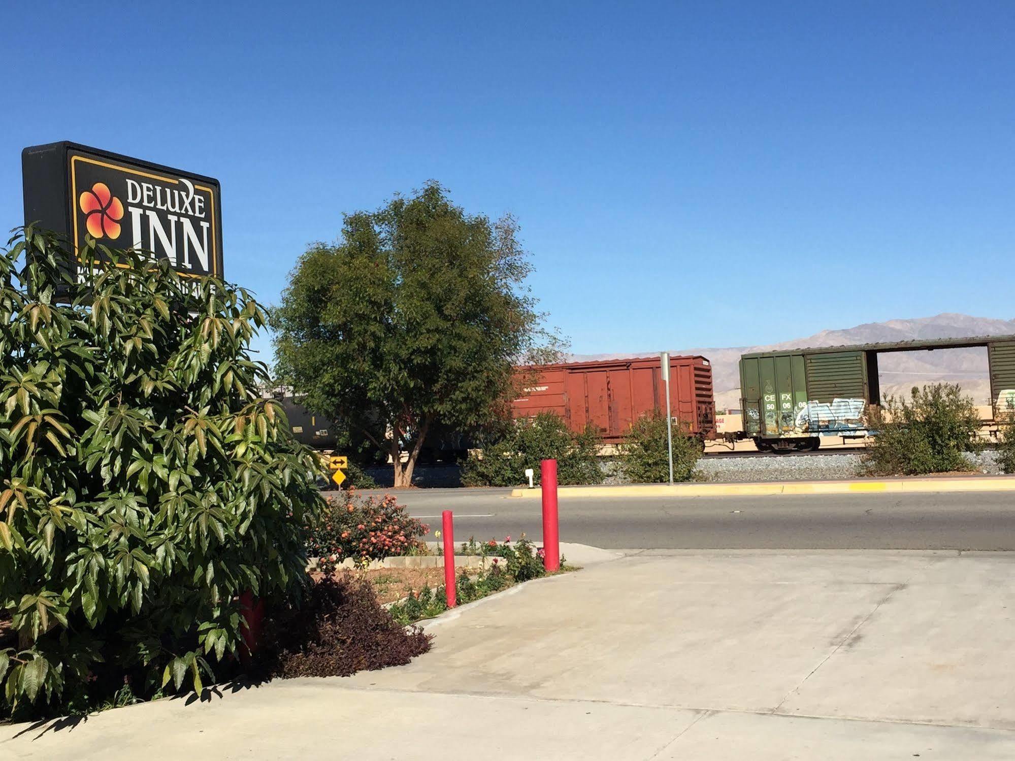 Deluxe Inn Motel Indio Exterior photo